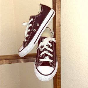Converse Chuck Taylor All Stars~ Youth 13